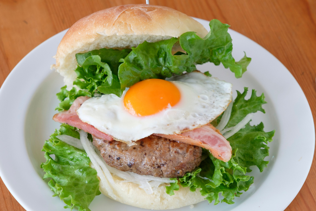 ベーコンエッグバーガー  | Goto beaf bacon egg burger